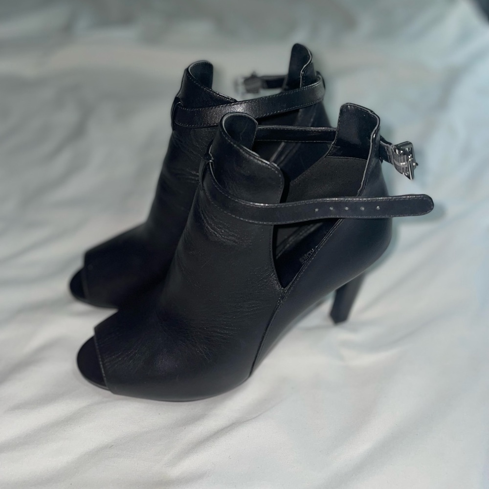 MICHAEL KORS Lawson Buckled Open Toed Heels